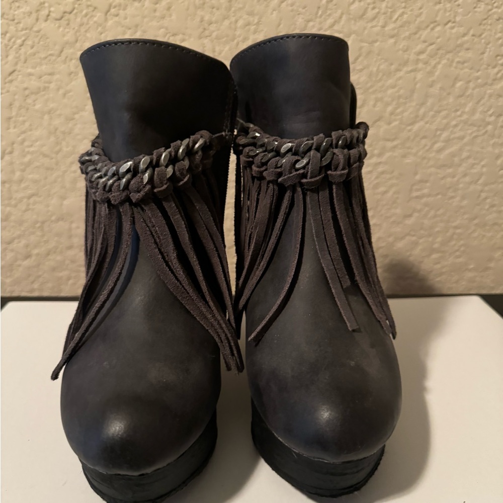 Super cute never worn